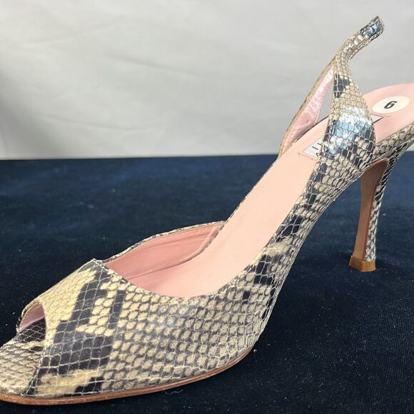 Isaac Mizrahi Snake Pattern Peep Toe Heels - Picture 7 of 12